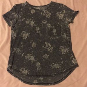 American Eagle size medium flower T-shirt